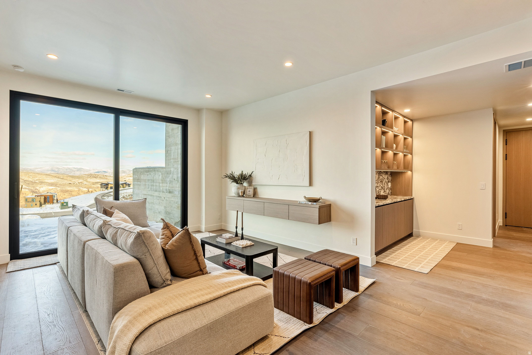 BENLOCH RANCH - Residential