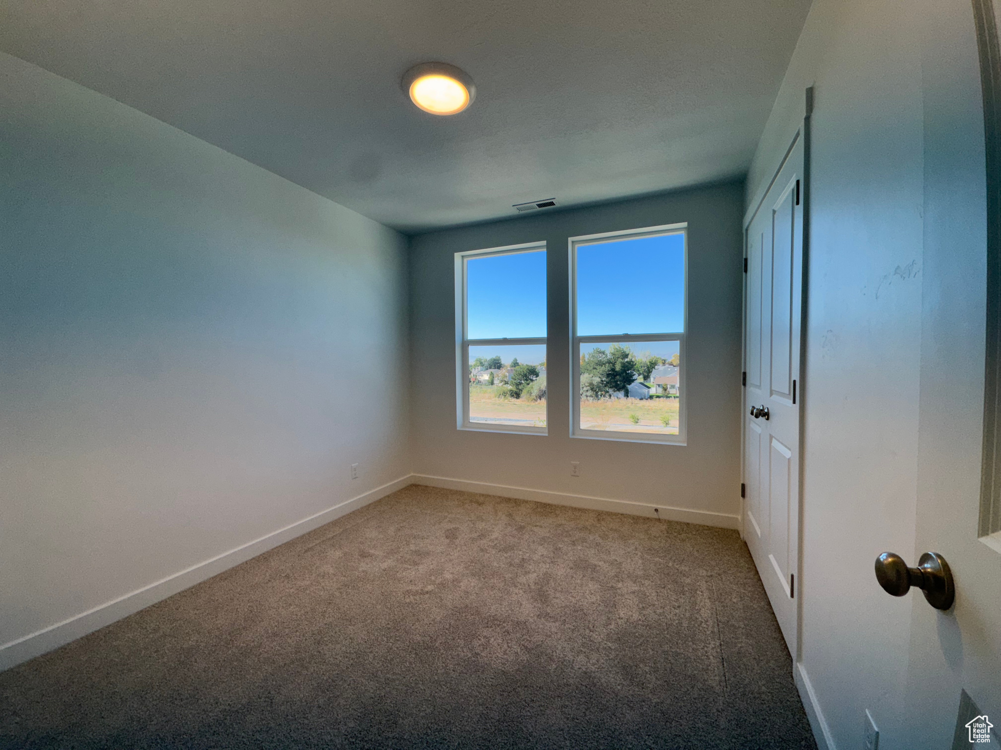 TRAILSIDE - Residential