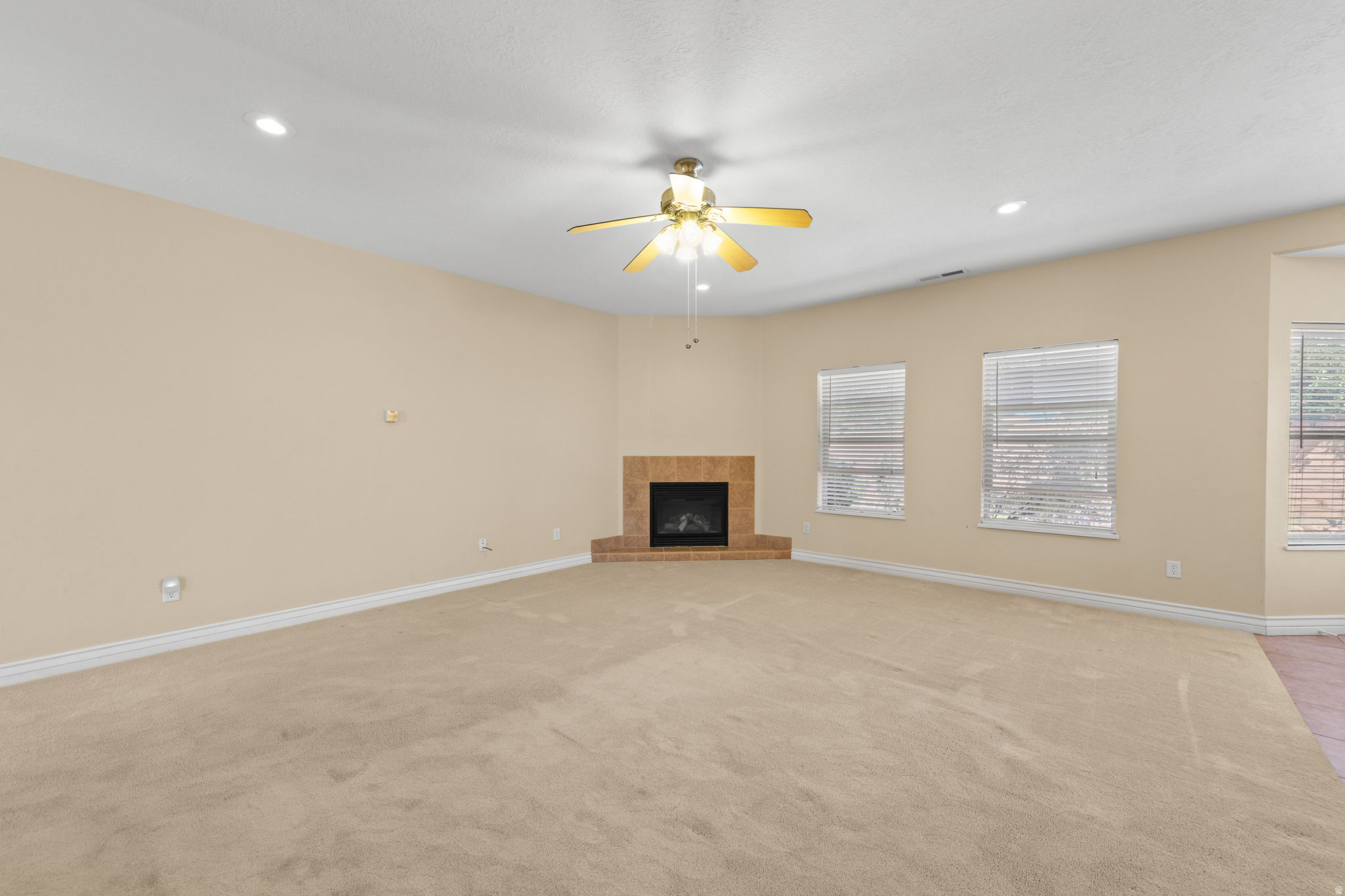 EAST RIDGE 3 - Residential