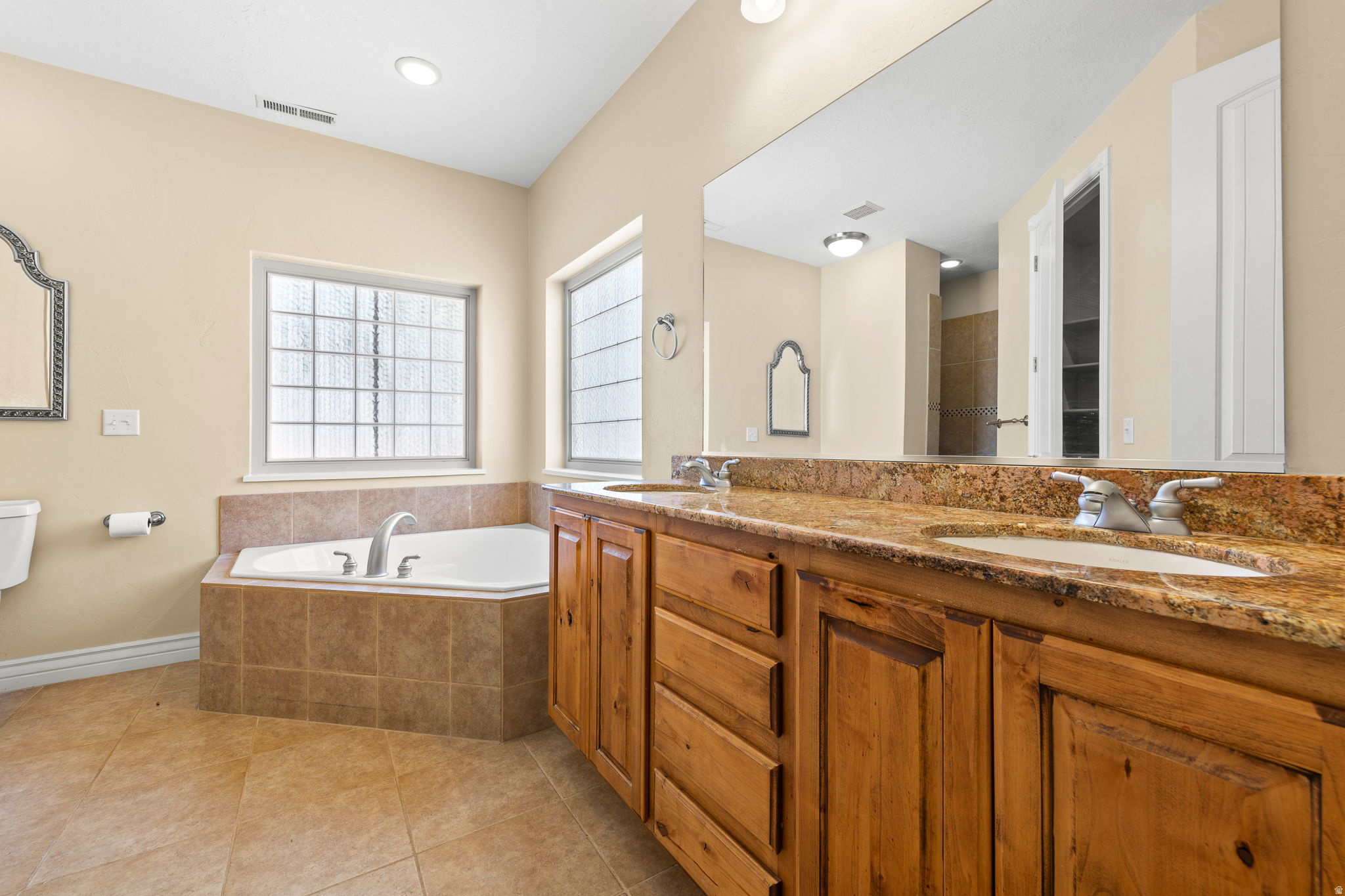 EAST RIDGE 3 - Residential