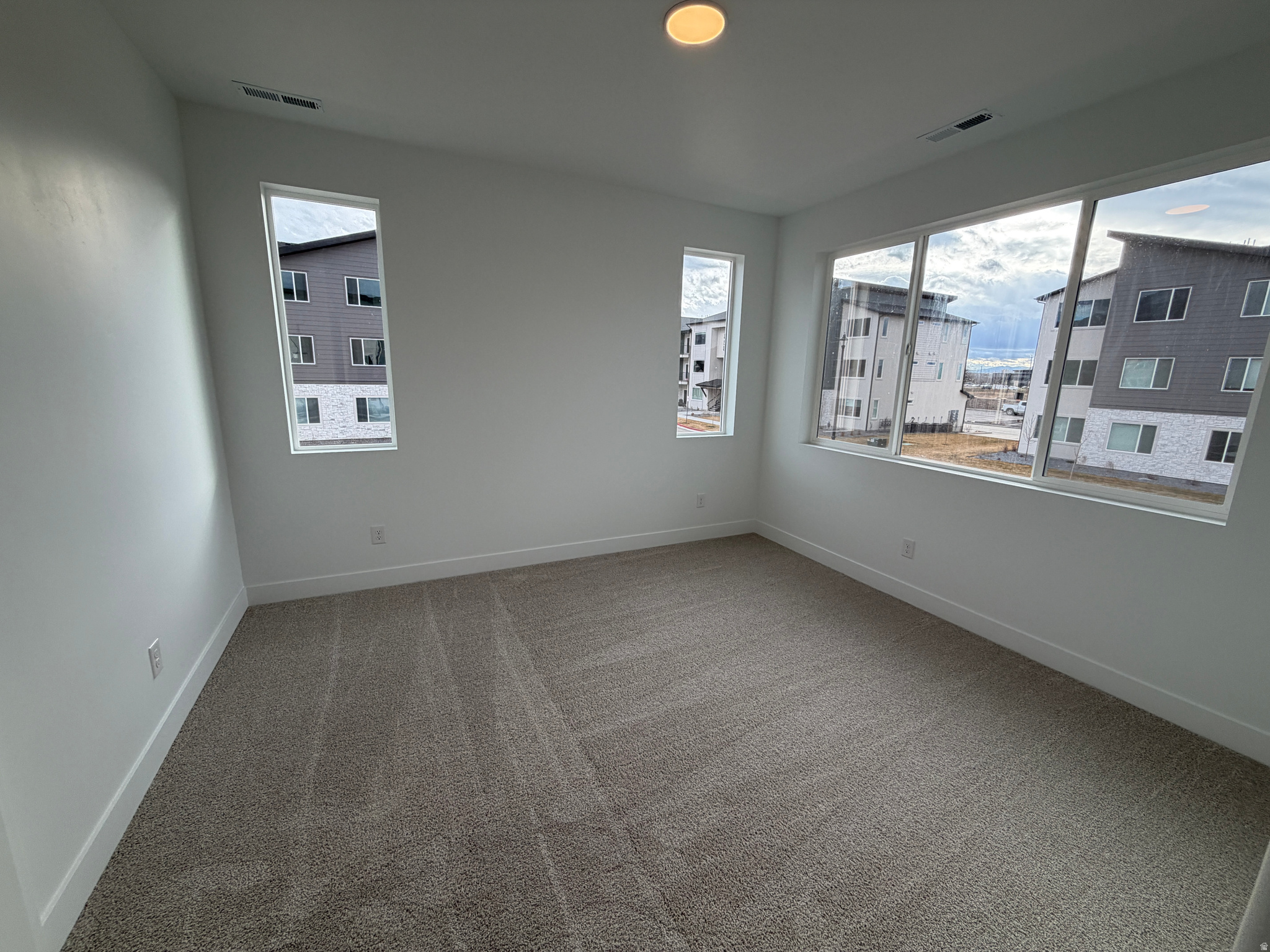 RIVER RUN - Residential