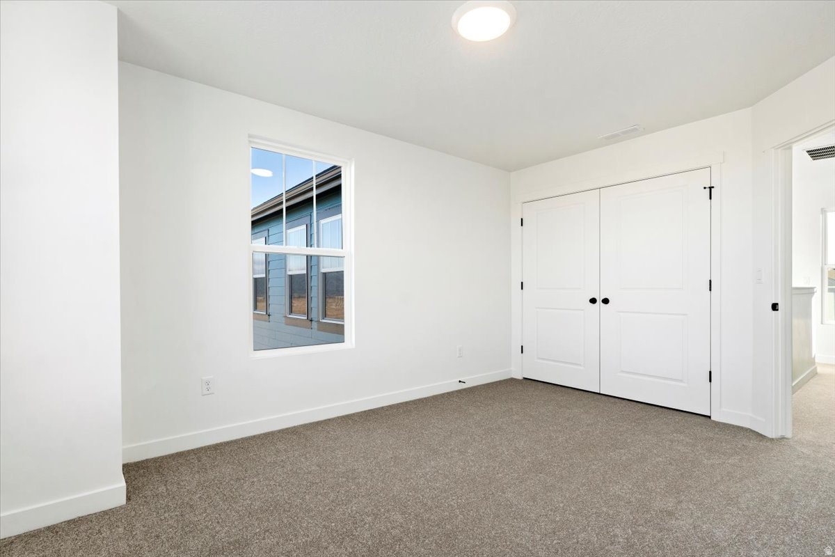 DAYBREAK - Residential