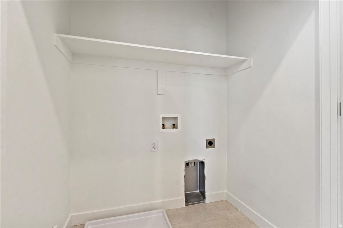 DAYBREAK - Residential