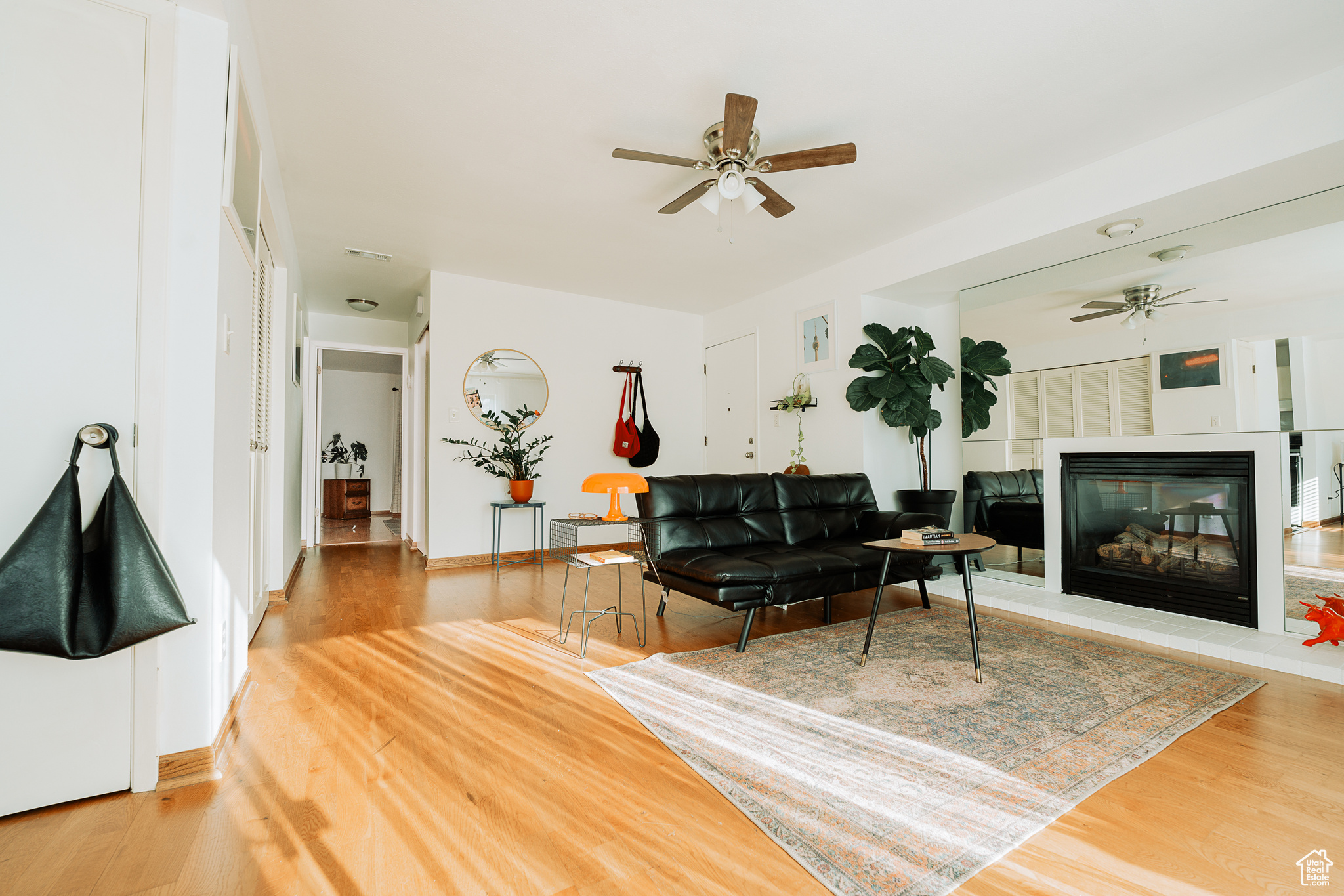 WILLOWS CNDM - Residential
