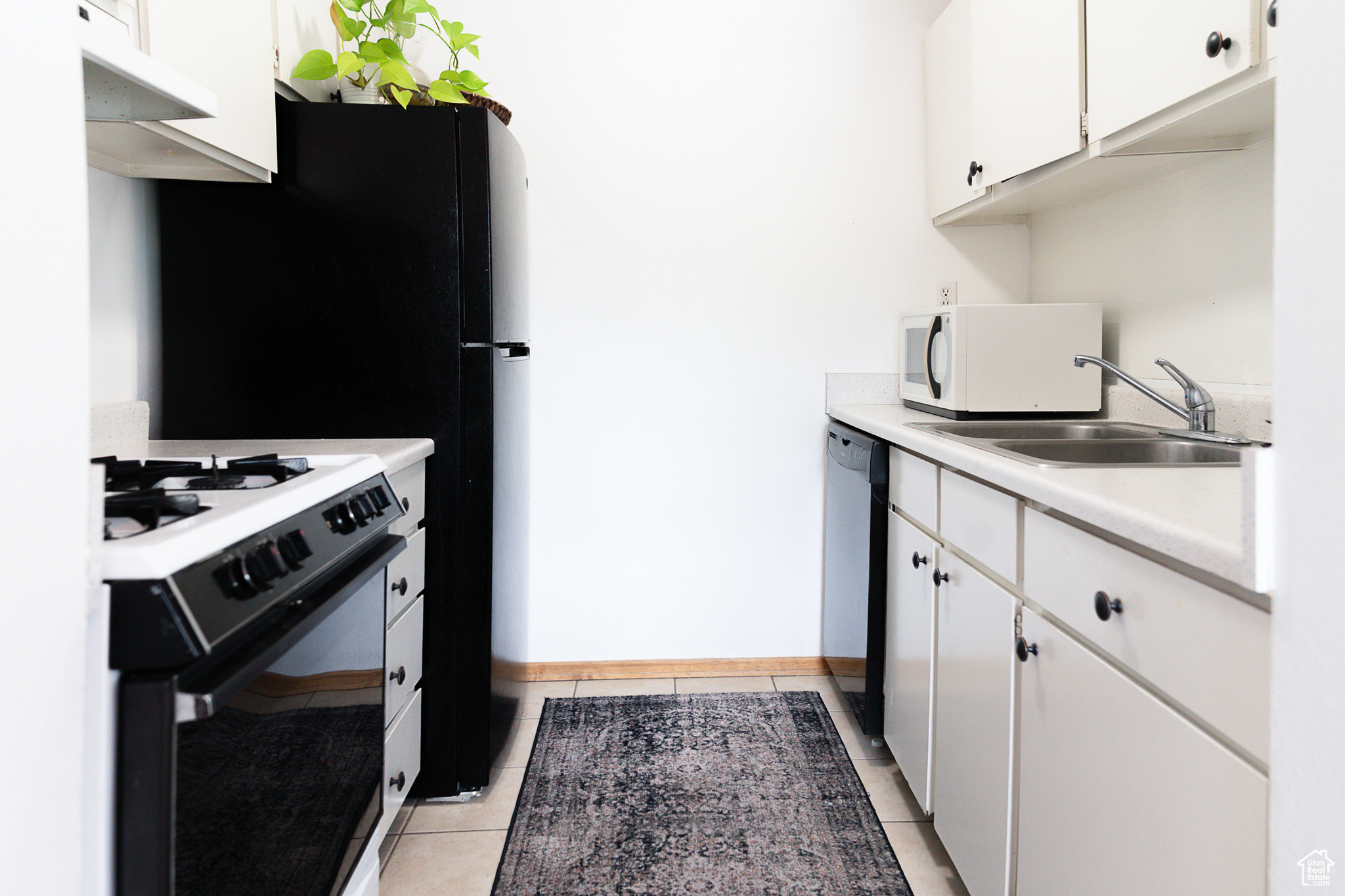 WILLOWS CNDM - Residential