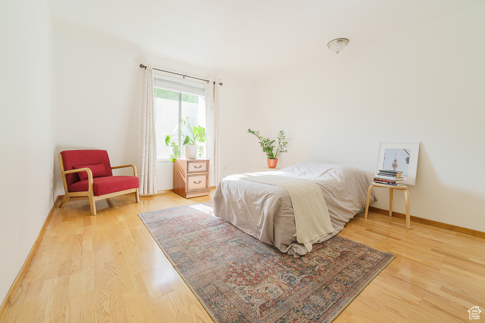 WILLOWS CNDM - Residential