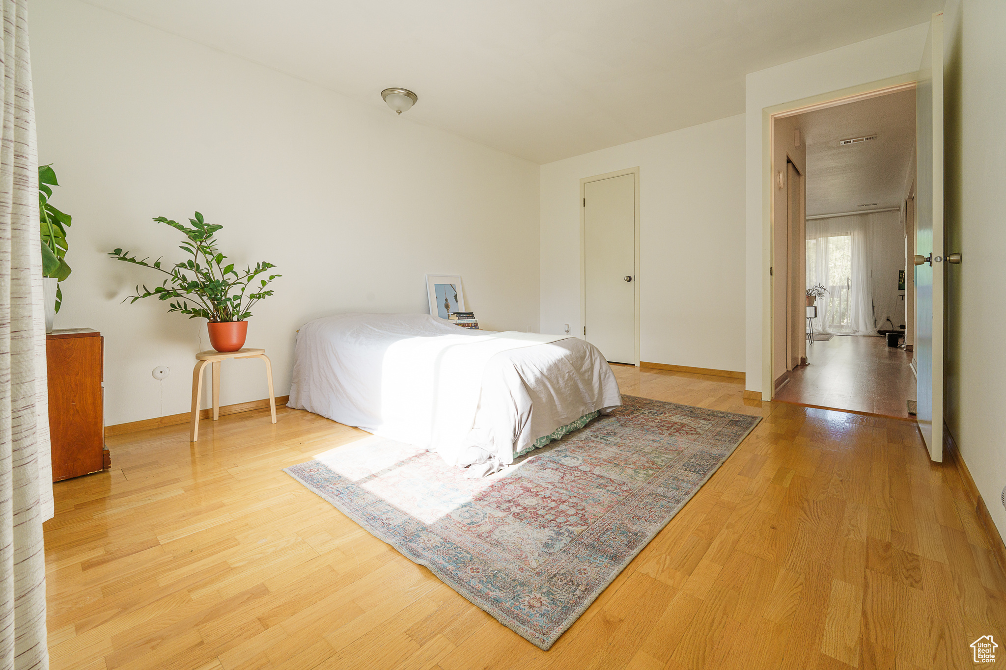 WILLOWS CNDM - Residential