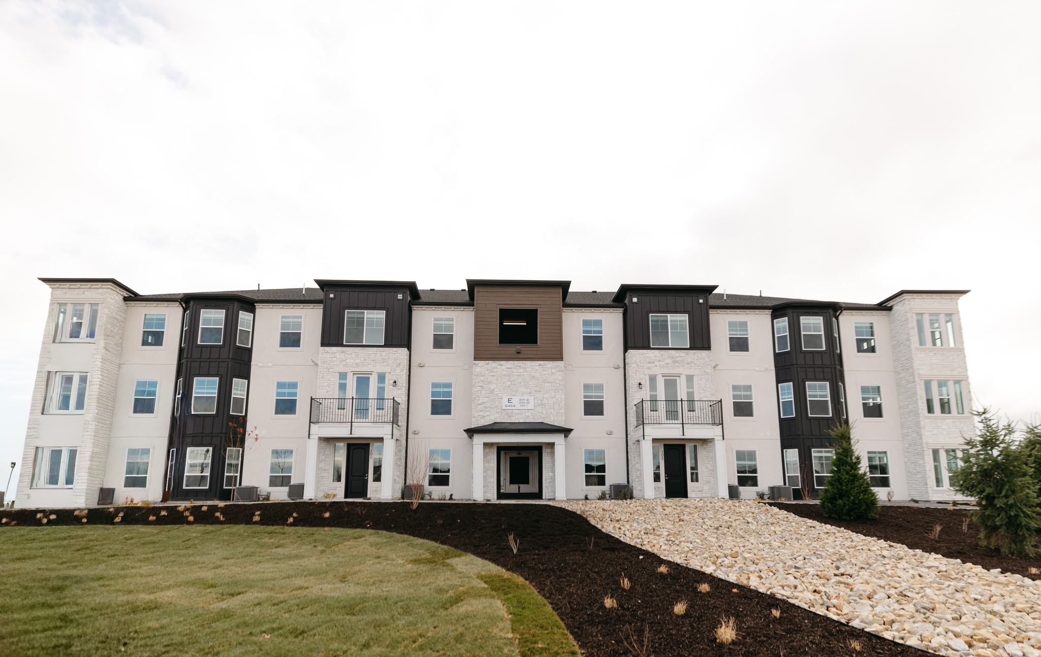 MT. RAINIER - Residential