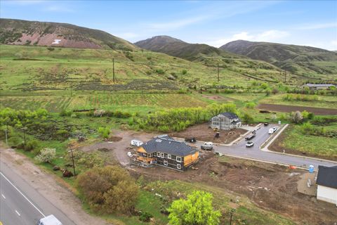 Tiny photo for 417 E SKYLINE DR, Brigham City, UT 84302 (MLS # 2148619)