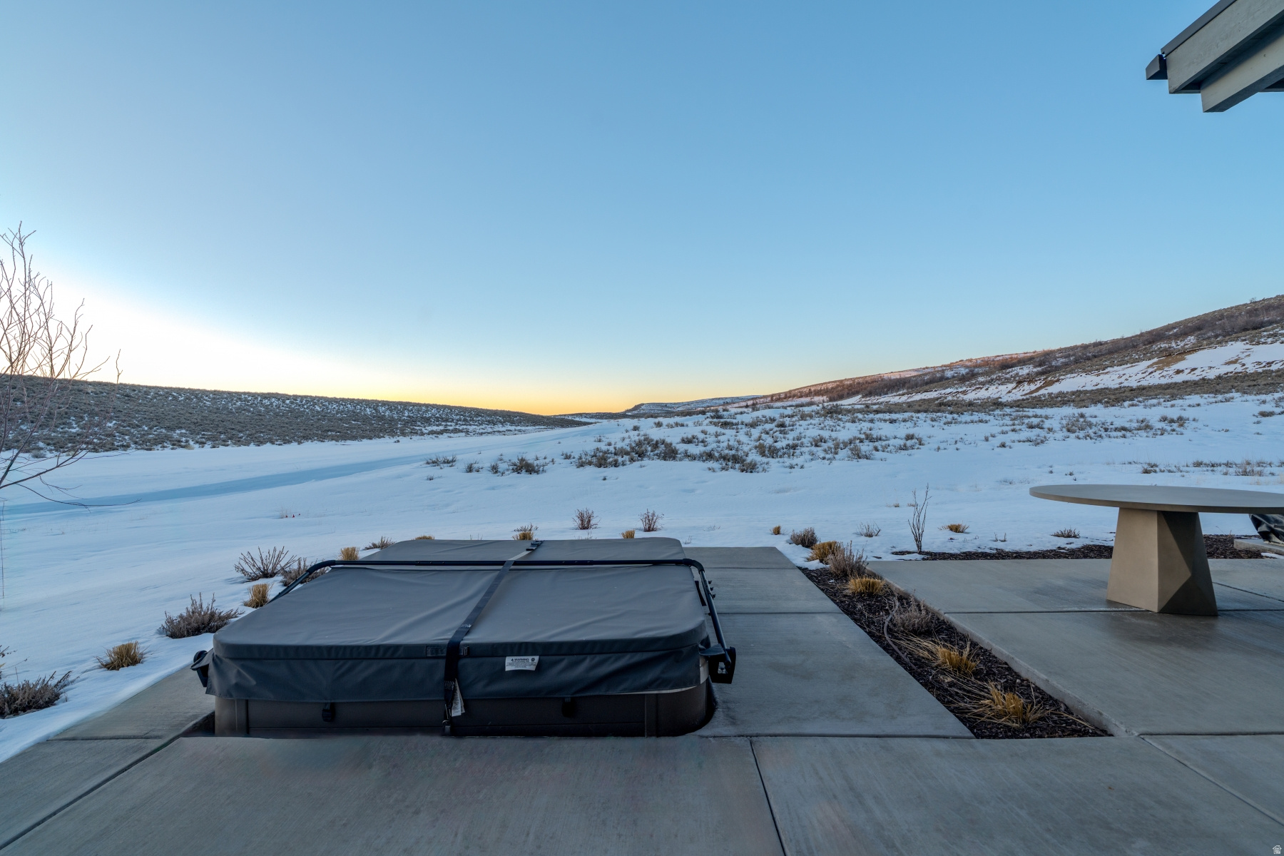 CLUBHOUSE VILLAS - Residential