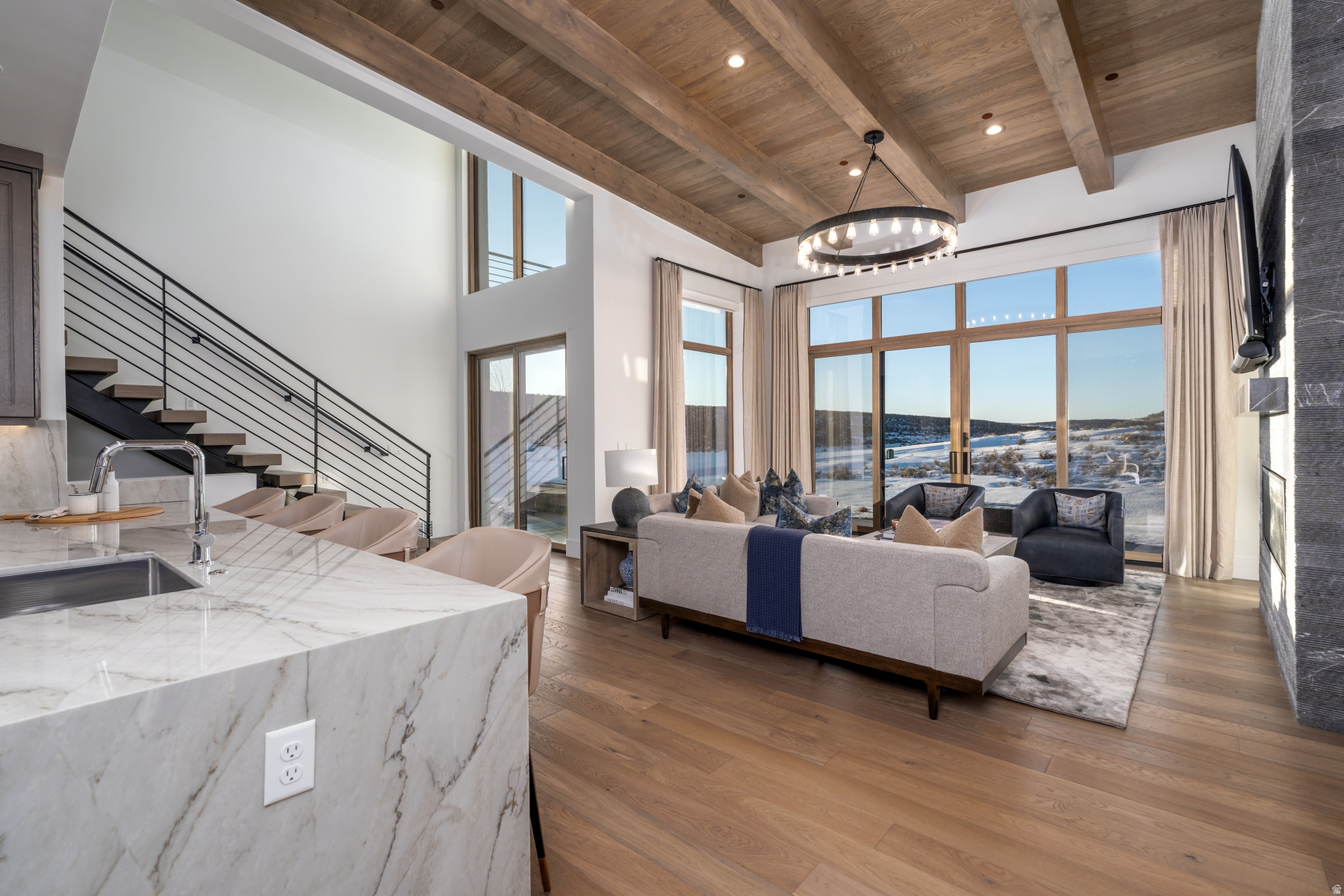 CLUBHOUSE VILLAS - Residential