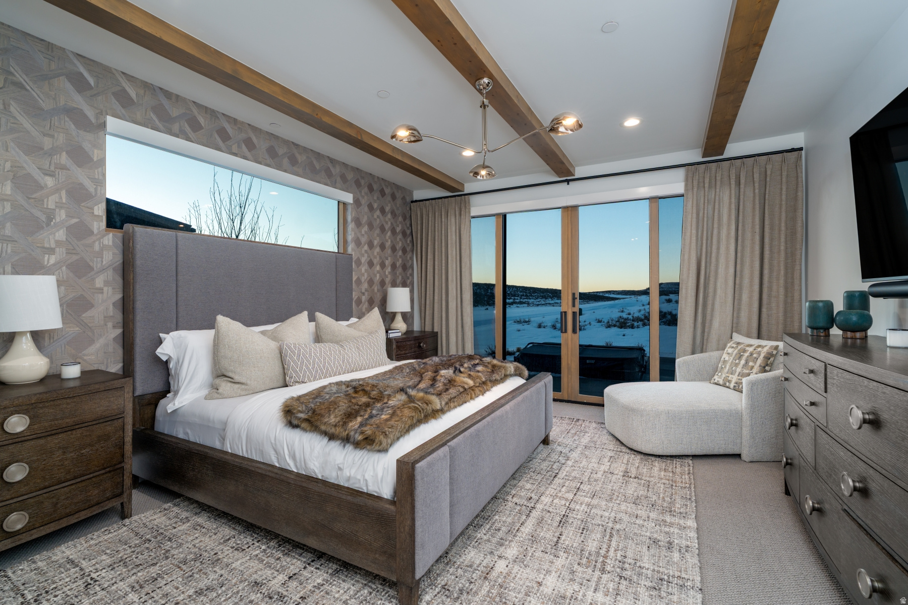 CLUBHOUSE VILLAS - Residential