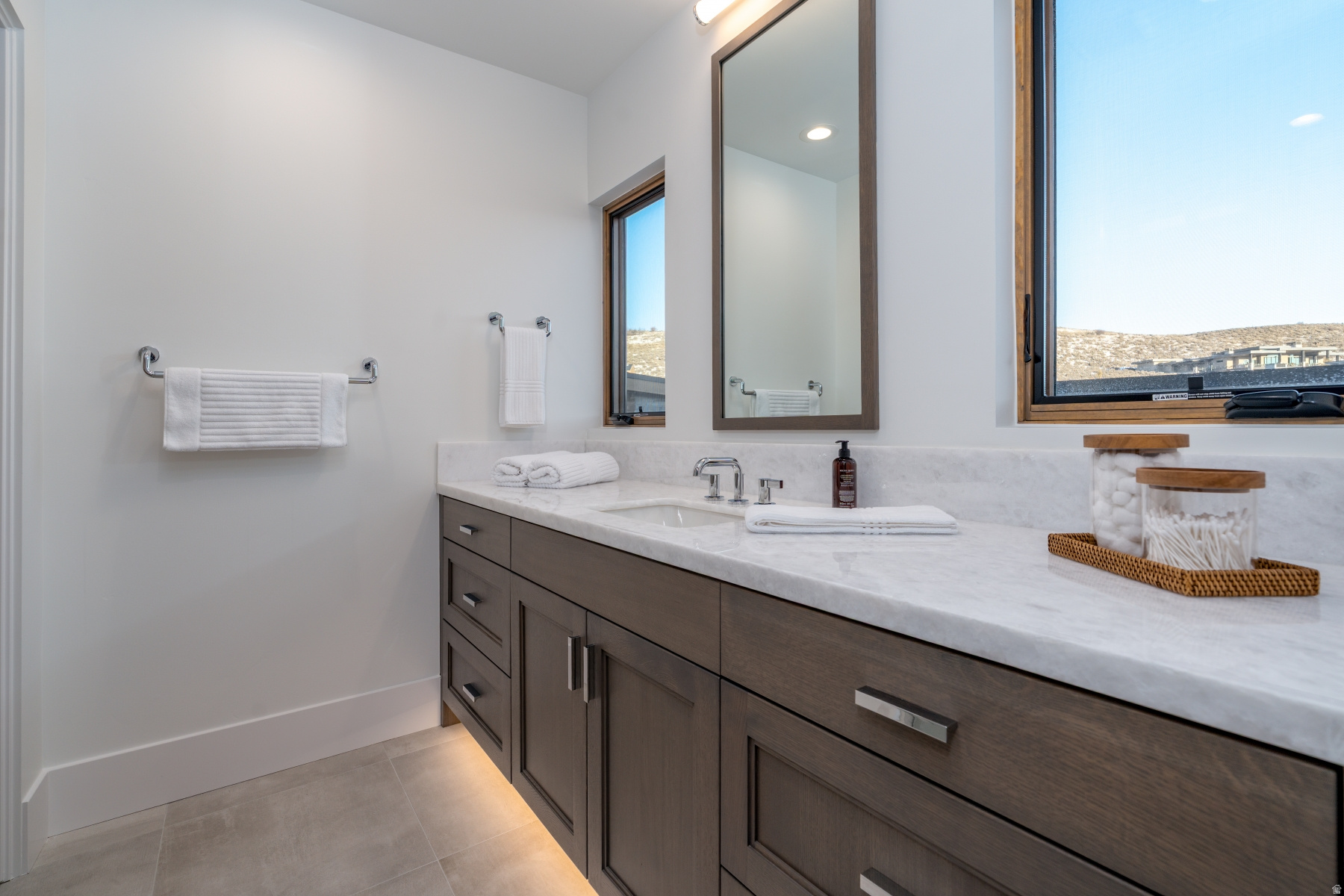 CLUBHOUSE VILLAS - Residential