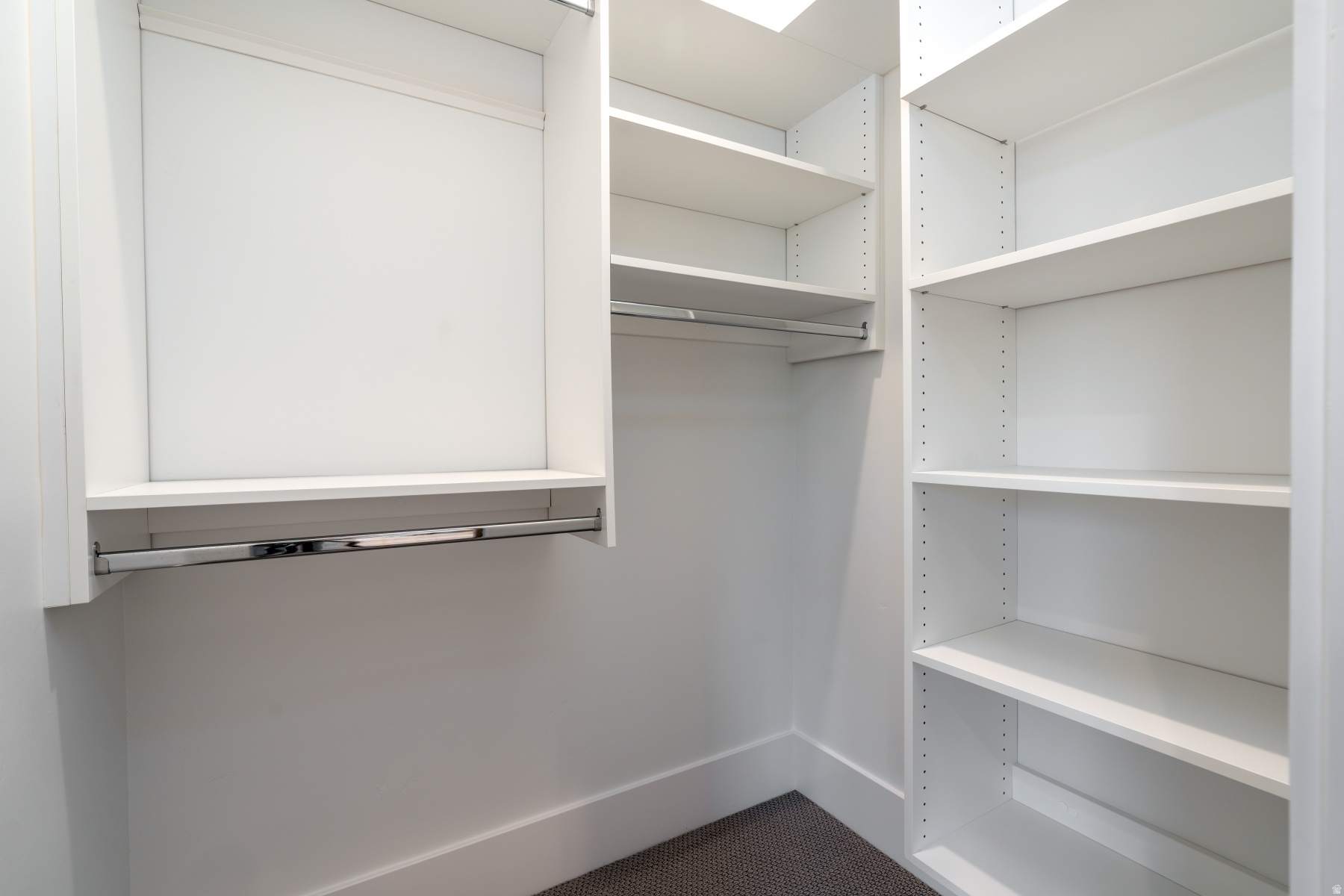 CLUBHOUSE VILLAS - Residential