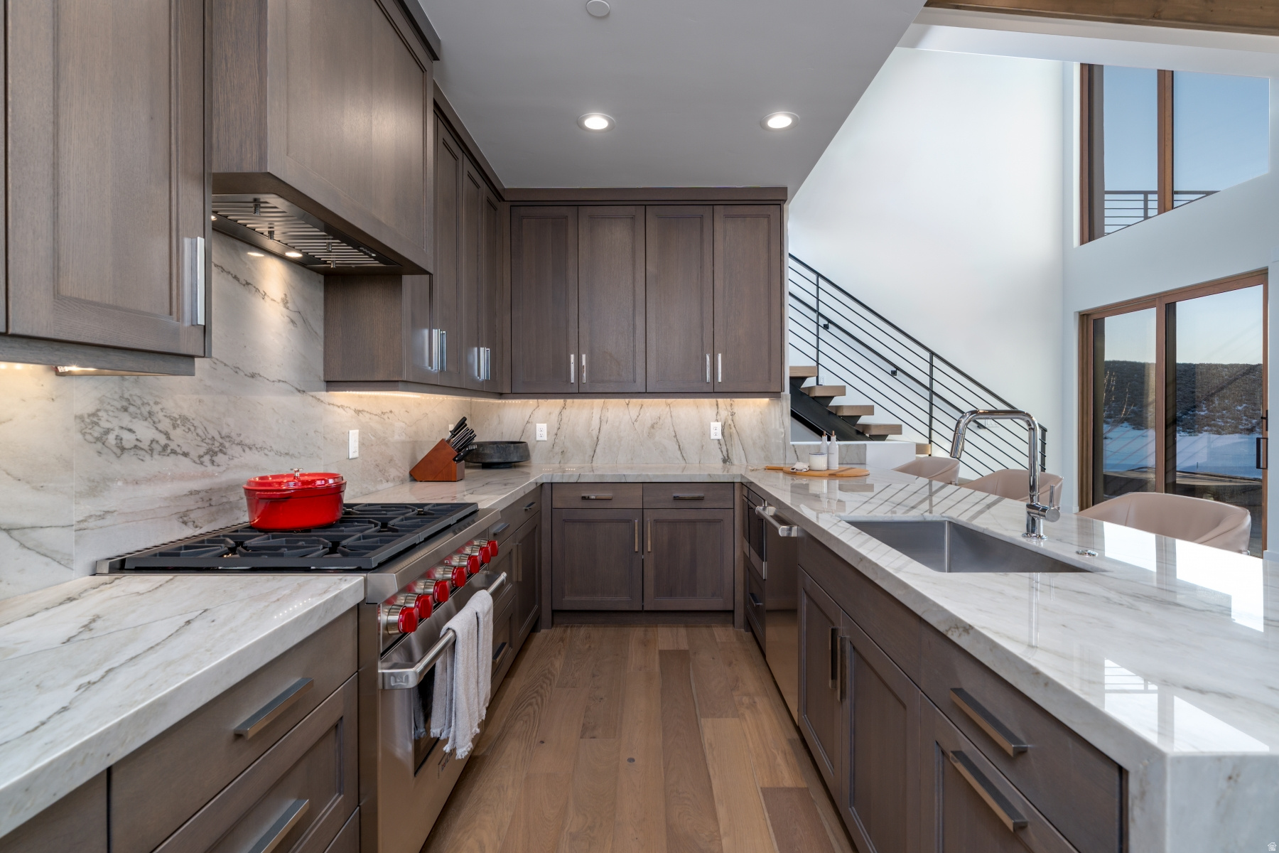 CLUBHOUSE VILLAS - Residential