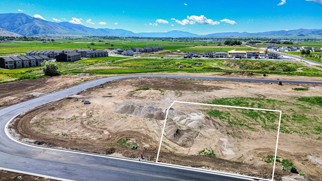 Photo of 1146 W 3225 S #9, Nibley, UT 84321 (MLS # 2163754)