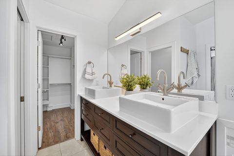 Tiny photo for 6800 S GREENDALE RD, Cottonwood Heights, UT 84121 (MLS # 2154514)