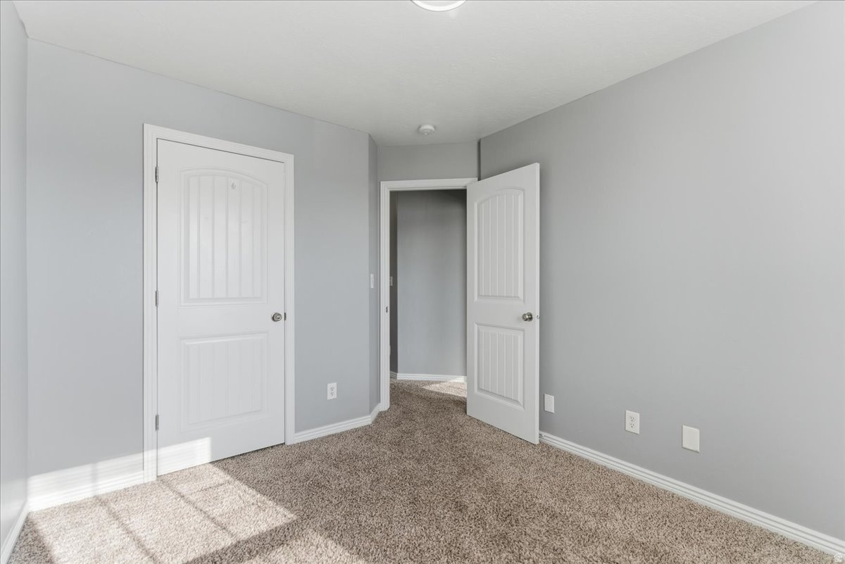 SPRING CREEK RANCH - Residential