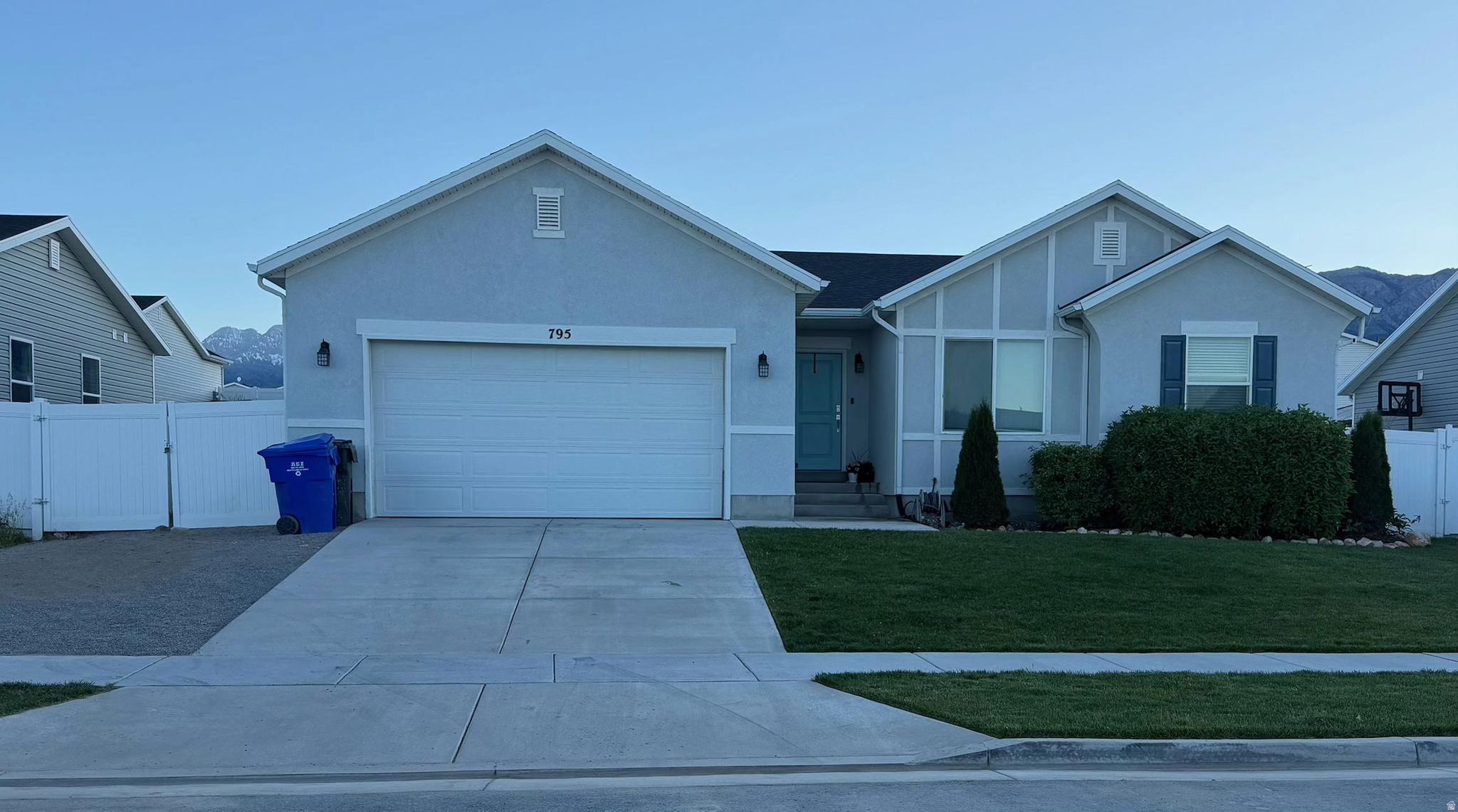 DESERET HIGHLANDS - Residential