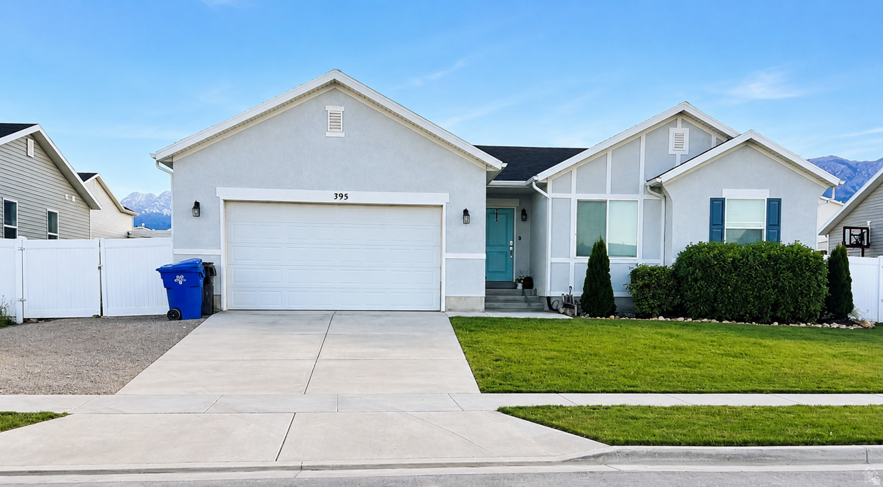 DESERET HIGHLANDS - Residential