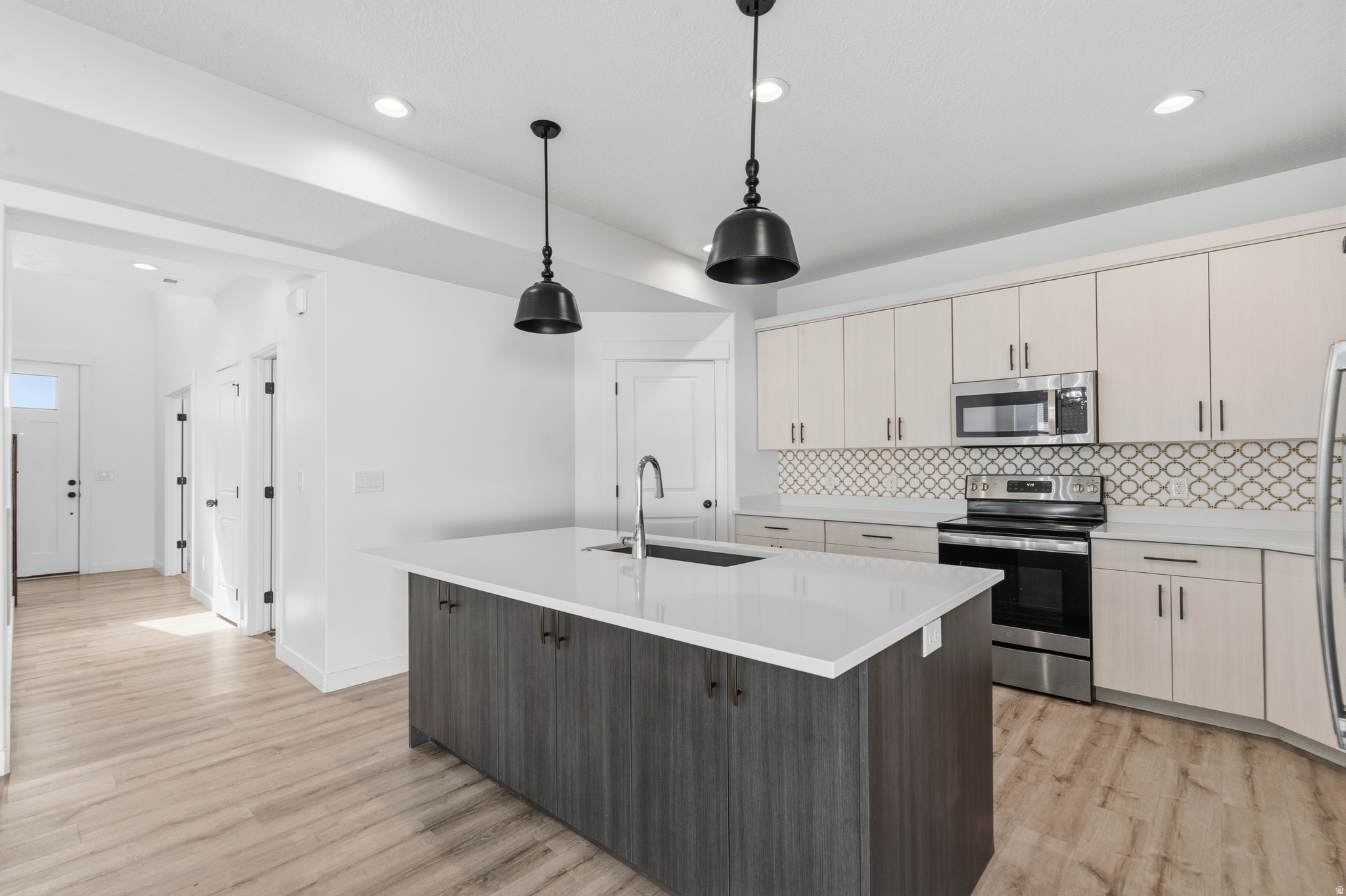 WOODLAND VIEW - Residential