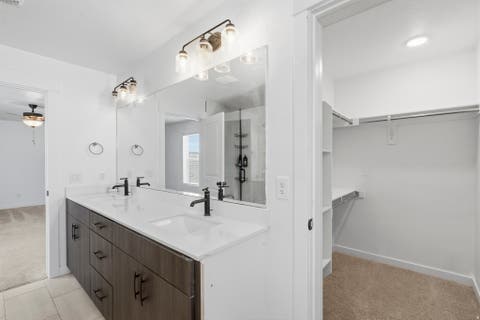 Tiny photo for 244 N 200 E, Salem, UT 84653 (MLS # 2161728)