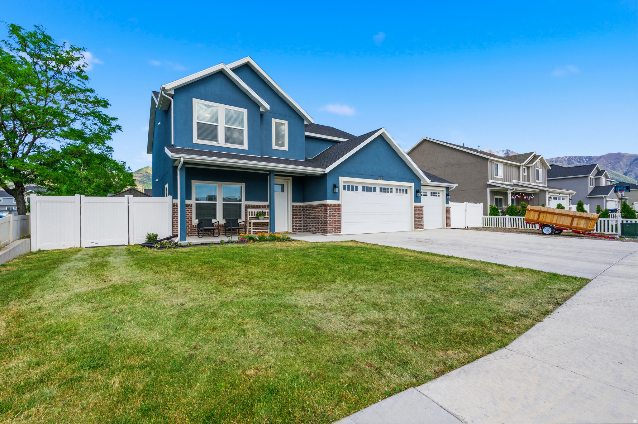 WOODLAND VIEW - Residential