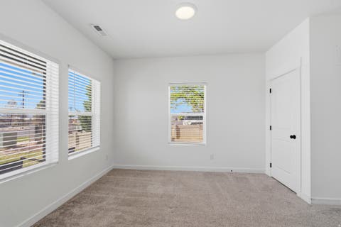 Tiny photo for 244 N 200 E, Salem, UT 84653 (MLS # 2161728)
