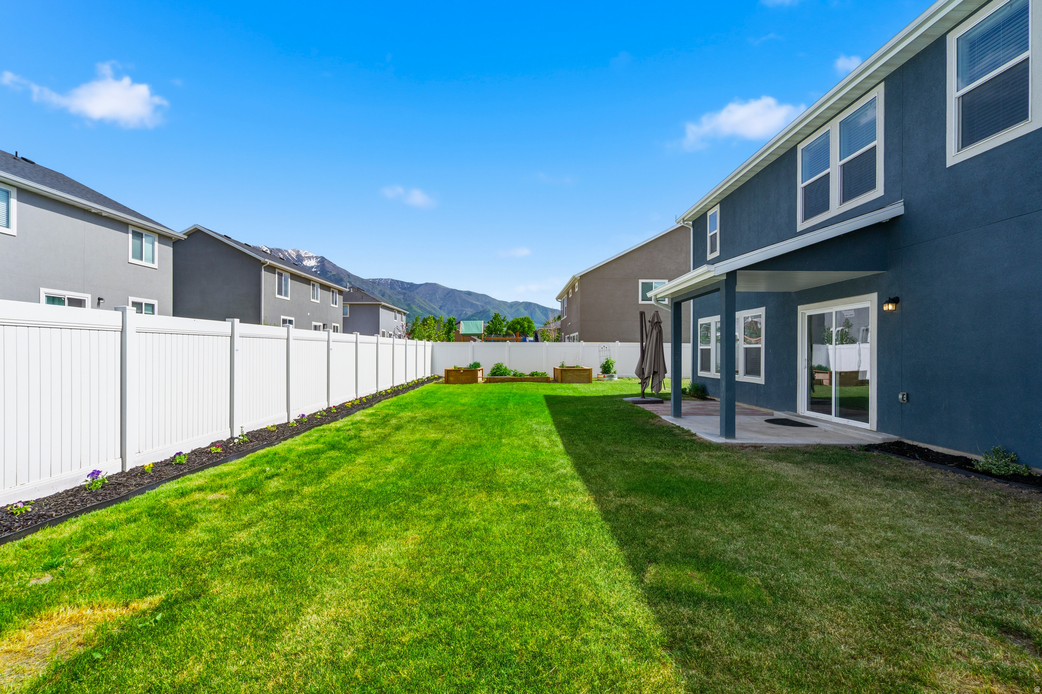 WOODLAND VIEW - Residential