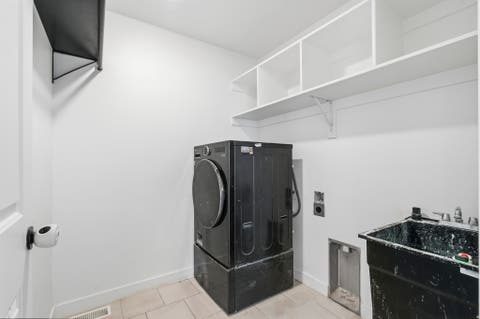 Tiny photo for 244 N 200 E, Salem, UT 84653 (MLS # 2161728)
