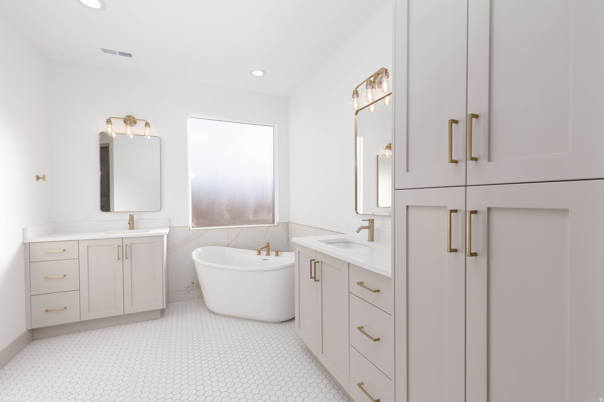 SANTA CLARA HEIGHTS W - Residential