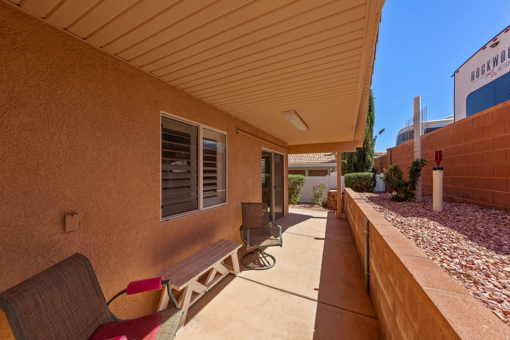 RIDGEPOINTE - Residential