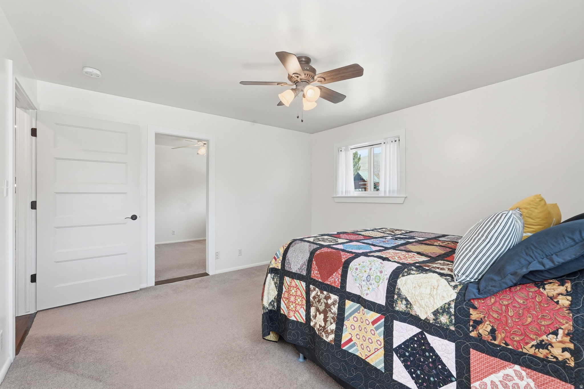 SPRING HOLLOW - Residential