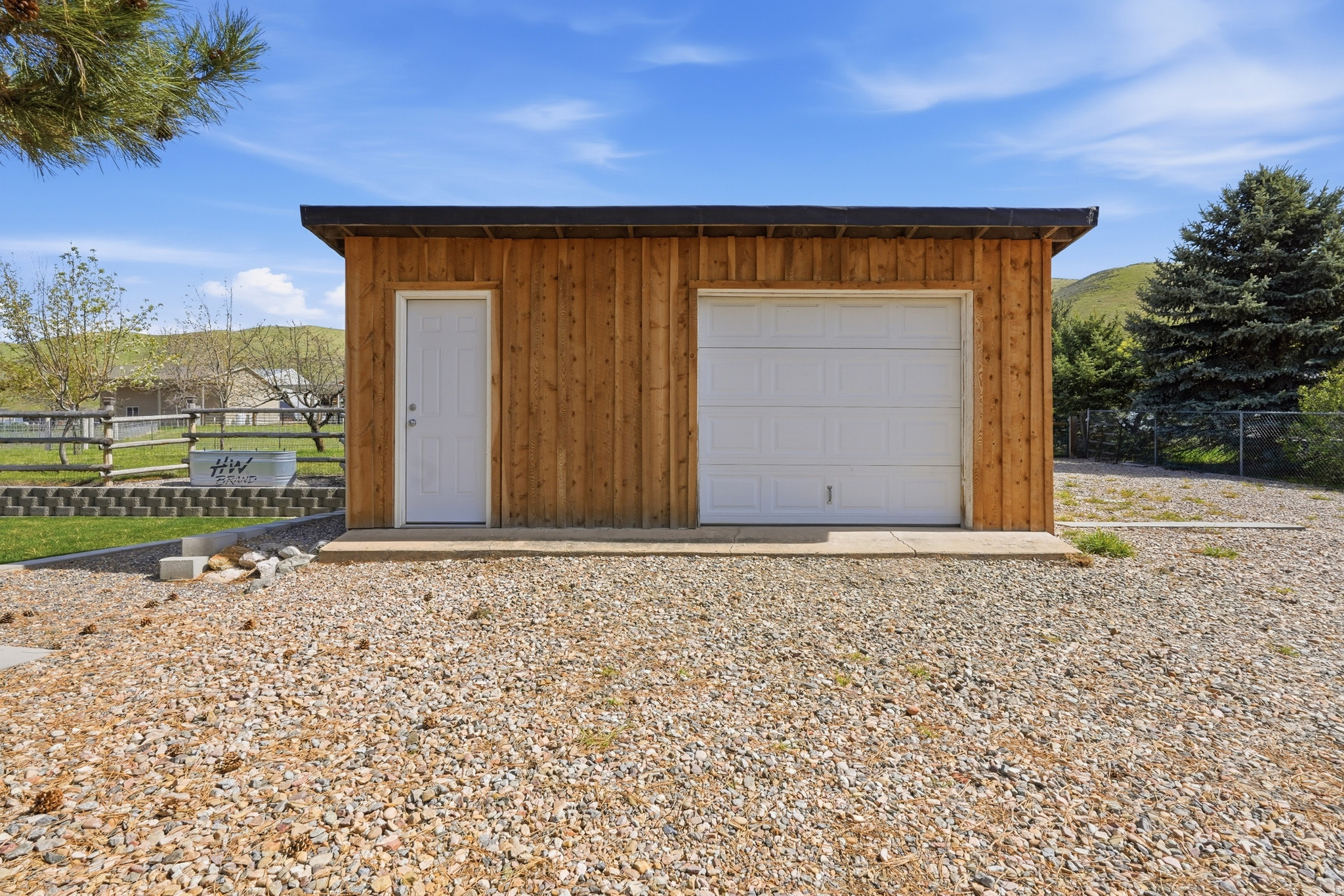 SPRING HOLLOW - Residential