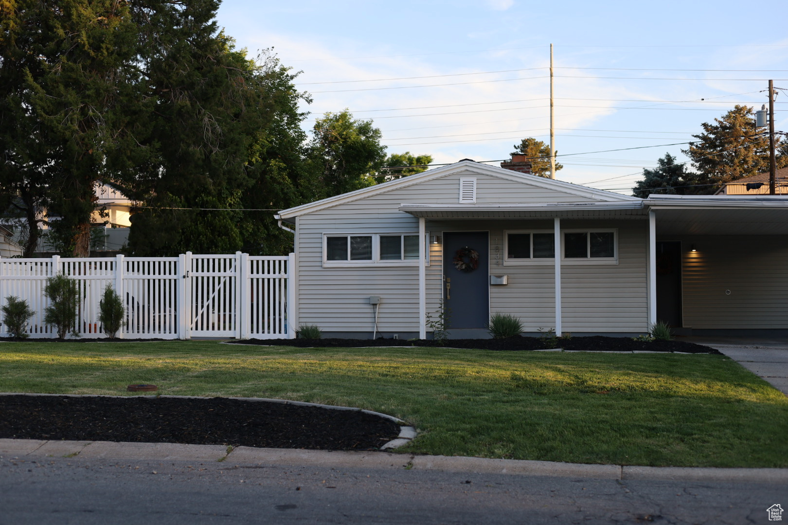 1834 E Cloverdale Rd, Salt Lake City, Utah image 2