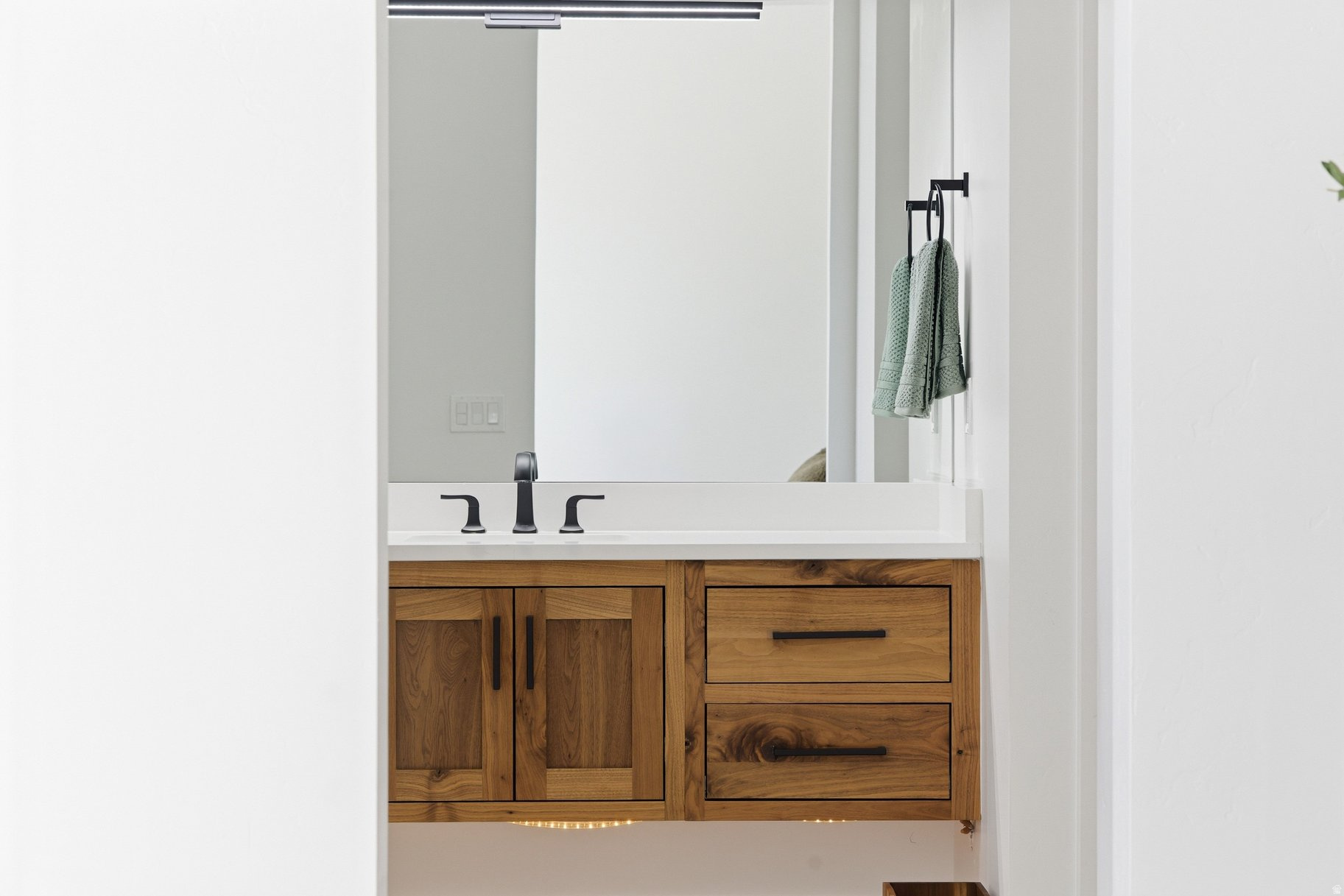 LEDGES OF ST GEORGE PH 10 - Residential