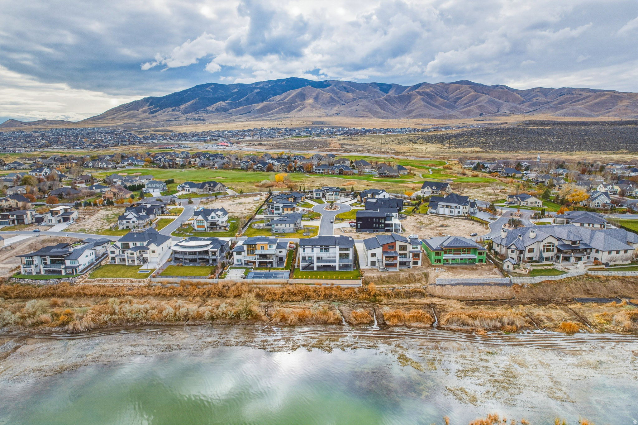 WILTSHIRE ESTATES - Residential