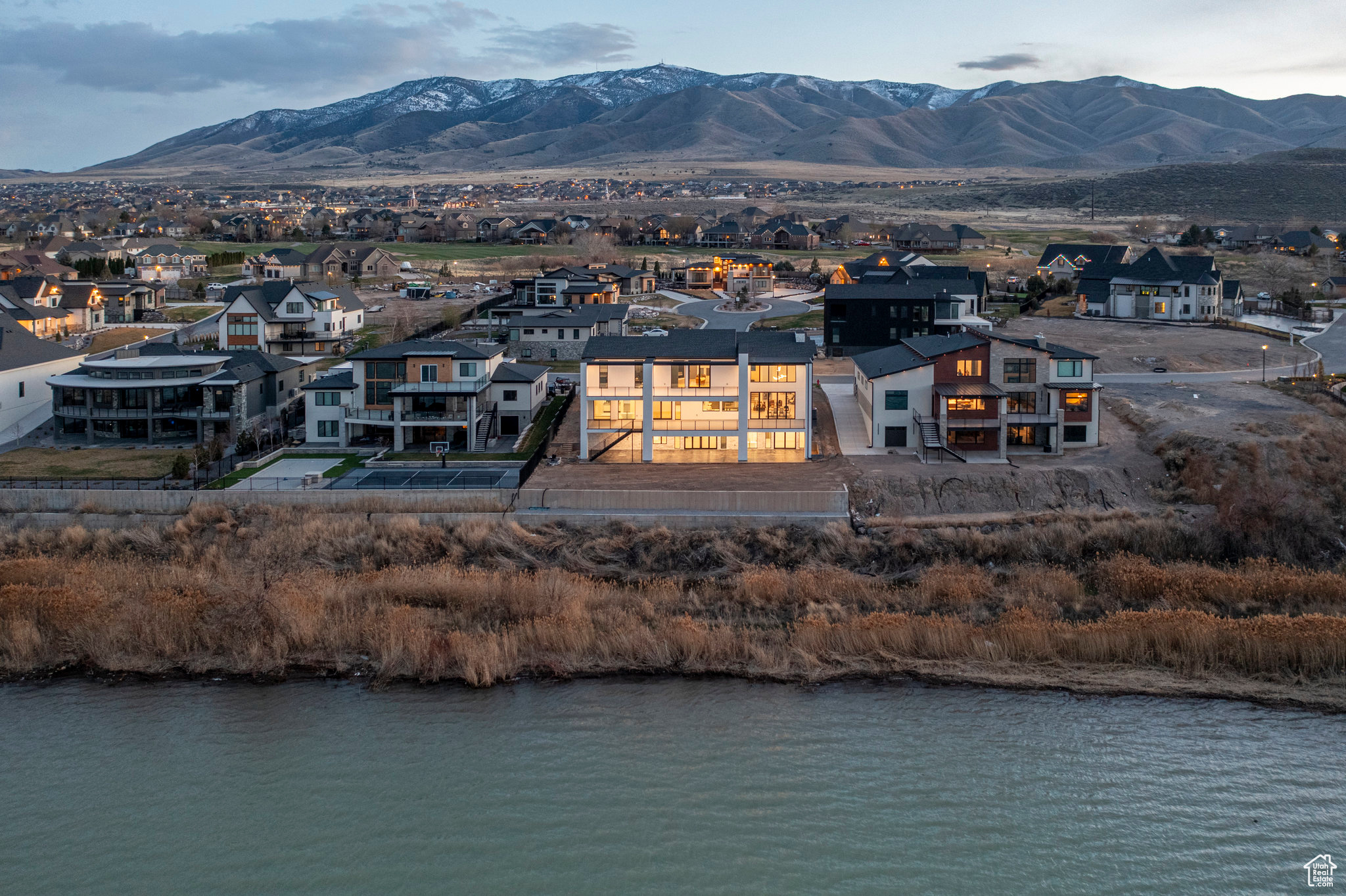 WILTSHIRE ESTATES - Residential