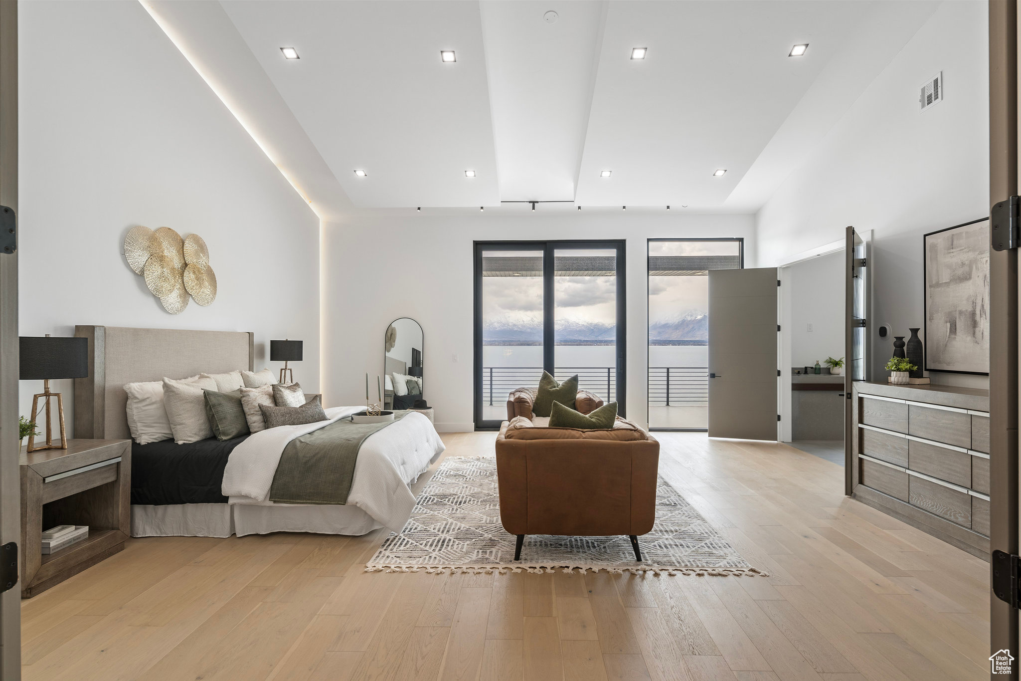 WILTSHIRE ESTATES - Residential