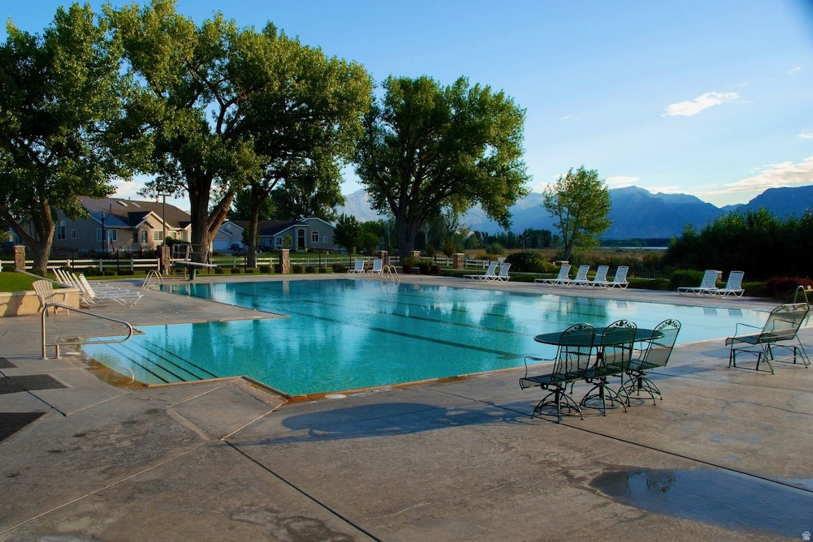 WILTSHIRE ESTATES - Residential