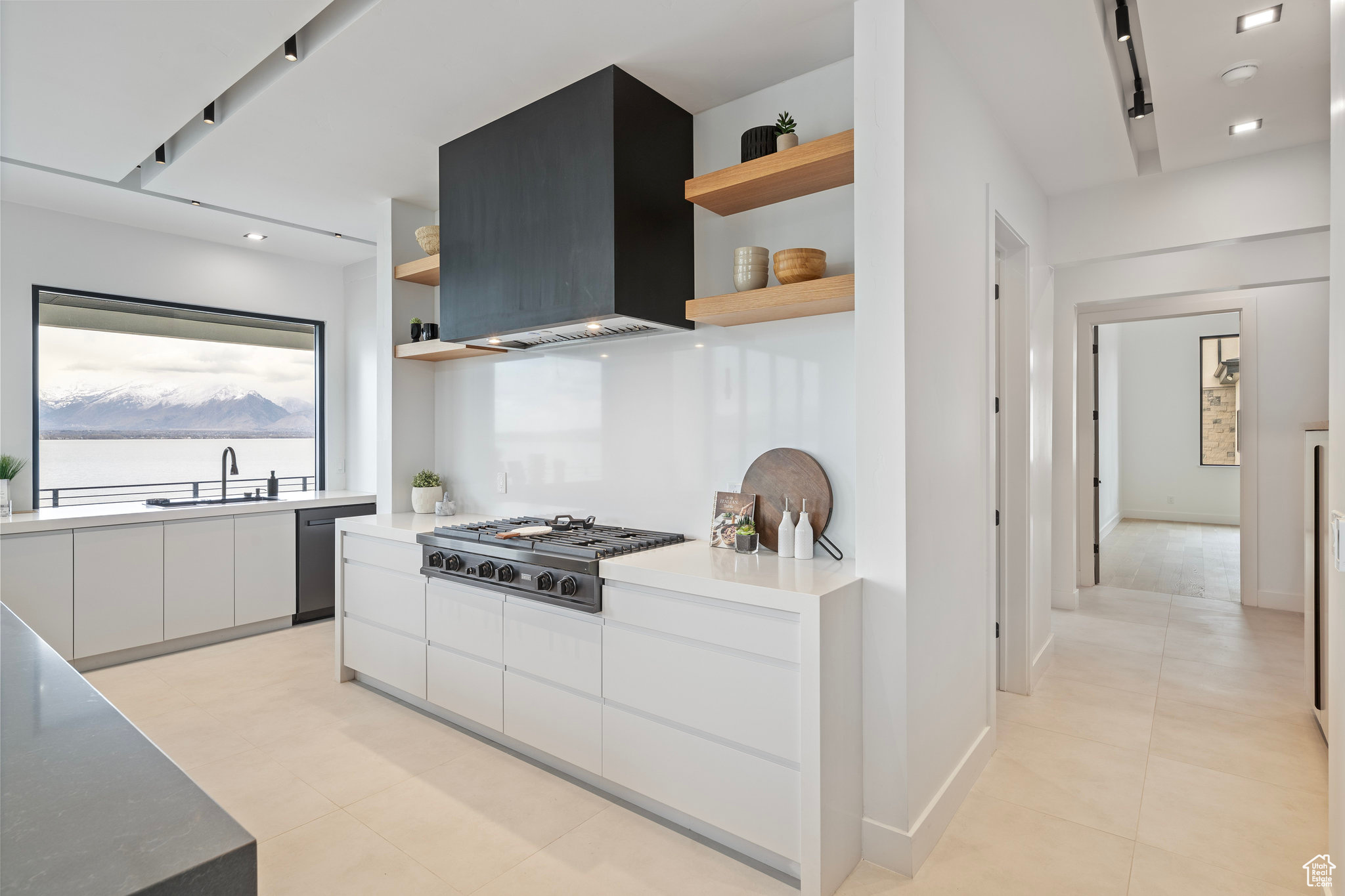 WILTSHIRE ESTATES - Residential