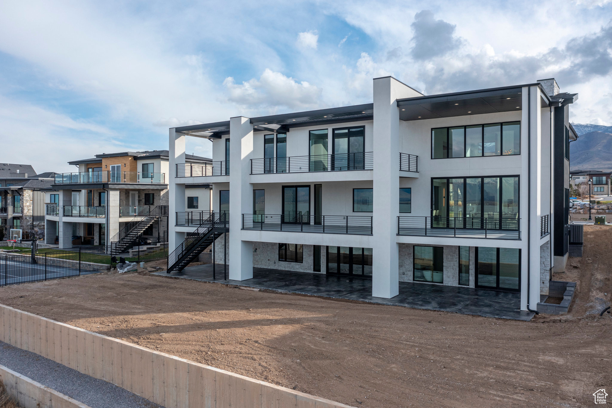 WILTSHIRE ESTATES - Residential