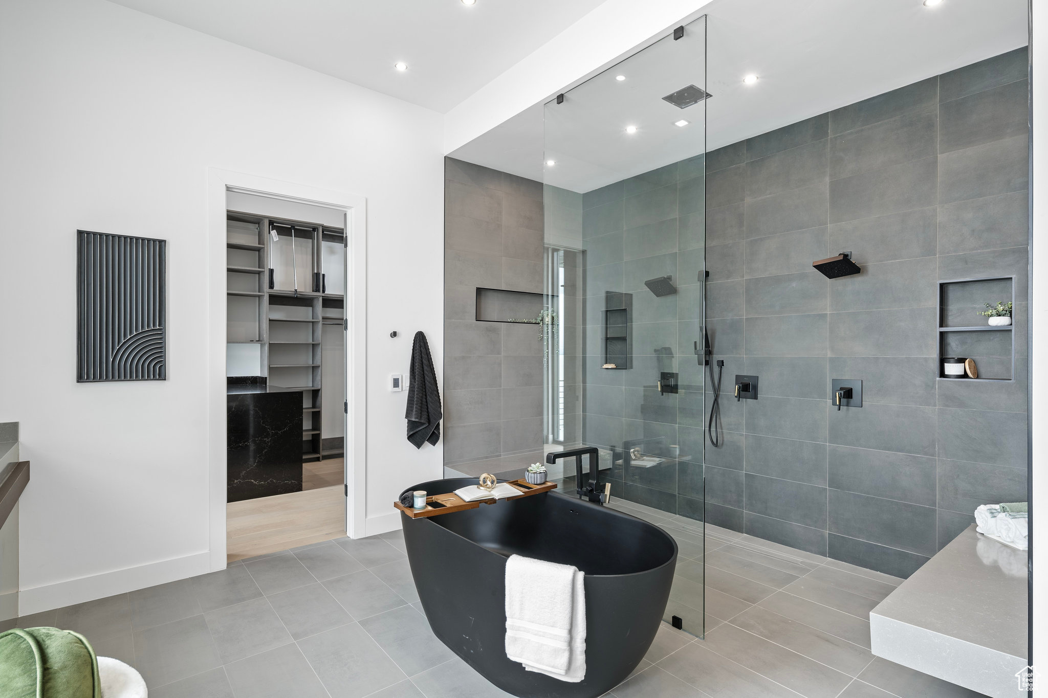 WILTSHIRE ESTATES - Residential