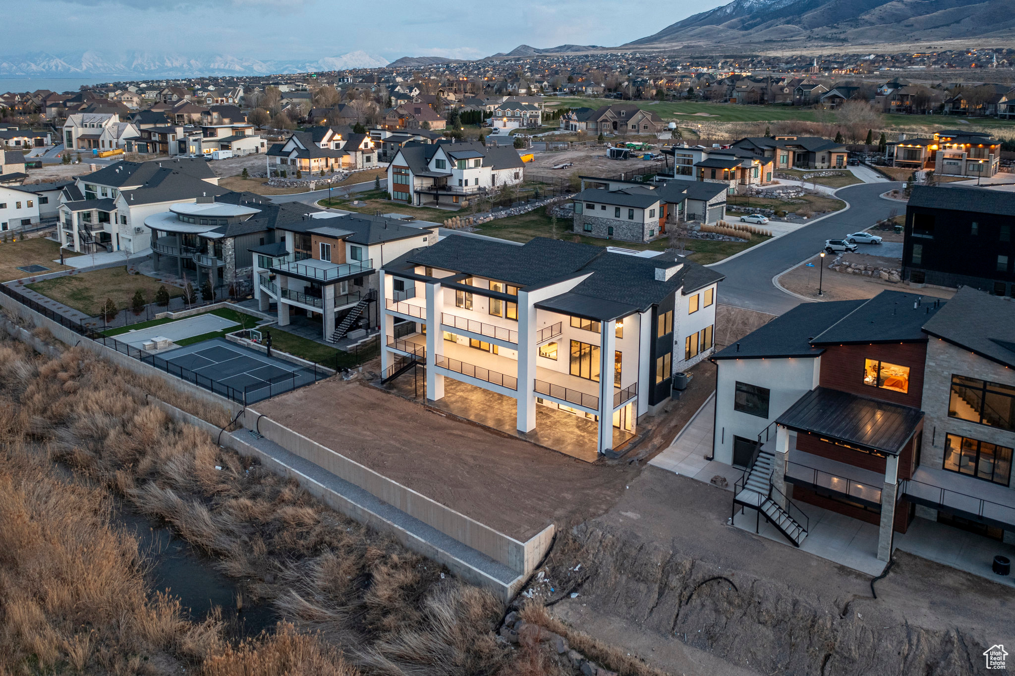 WILTSHIRE ESTATES - Residential