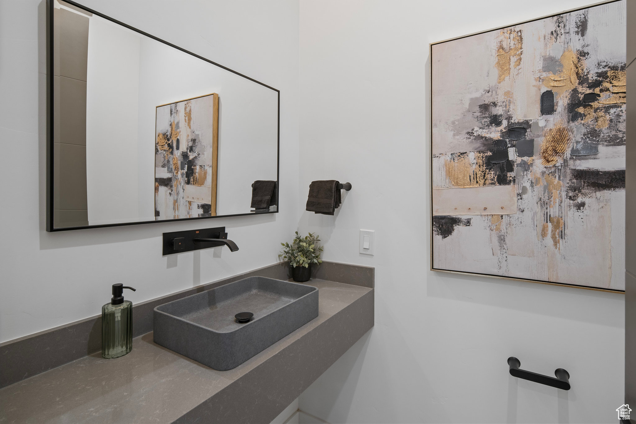 WILTSHIRE ESTATES - Residential