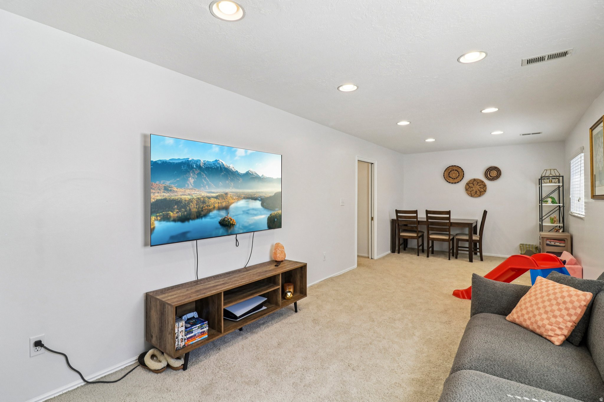 GREENBRIAR WEST NO 6 - Residential