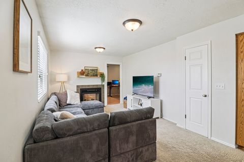 Tiny photo for 1107 W 450 S, Layton, UT 84041 (MLS # 2148519)