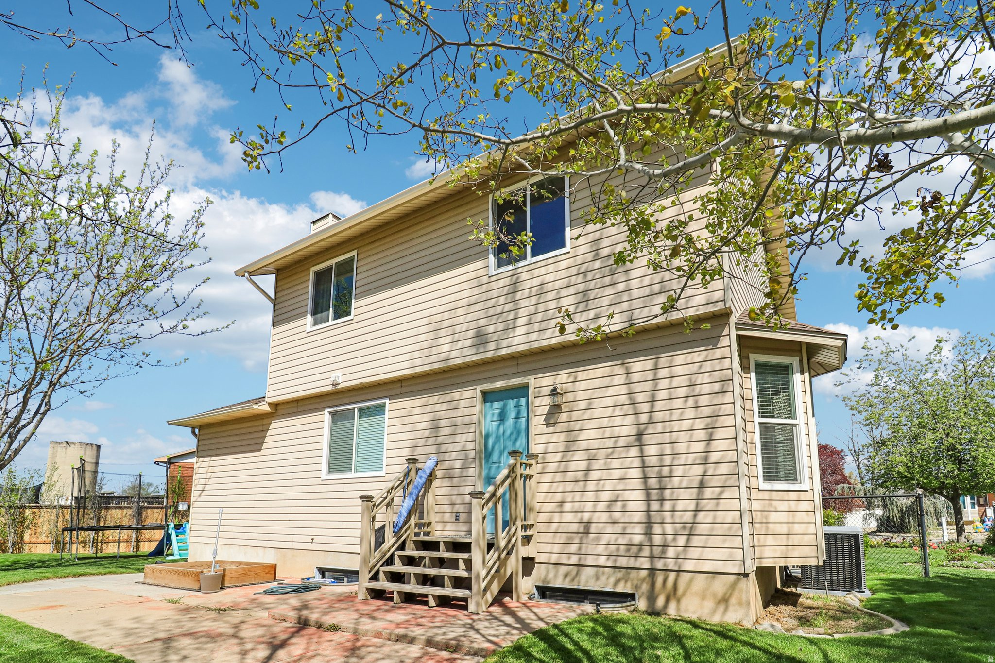 GREENBRIAR WEST NO 6 - Residential