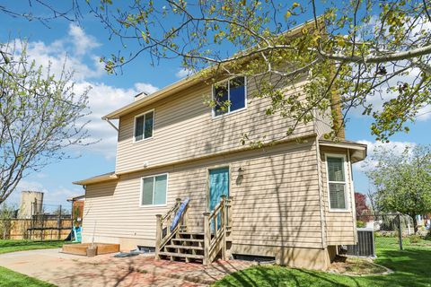 Tiny photo for 1107 W 450 S, Layton, UT 84041 (MLS # 2148519)