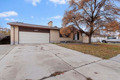 Photo of 6925 S LEXINGTON DR W, West Jordan, UT 84084 (MLS # 2126062)